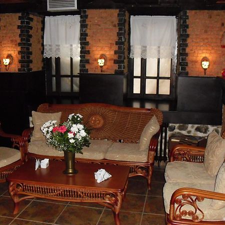 Guest House Bujtina Leon Görice Dış mekan fotoğraf