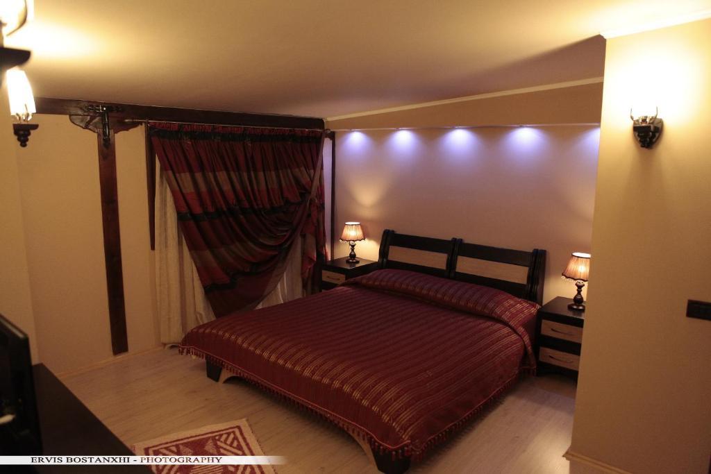 Guest House Bujtina Leon Görice Oda fotoğraf