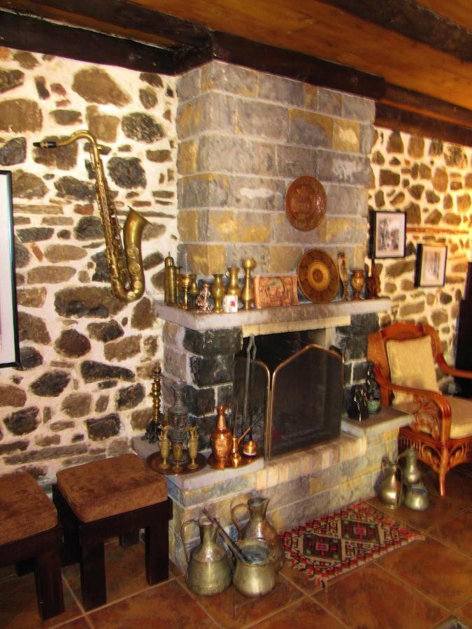 Guest House Bujtina Leon Görice Dış mekan fotoğraf
