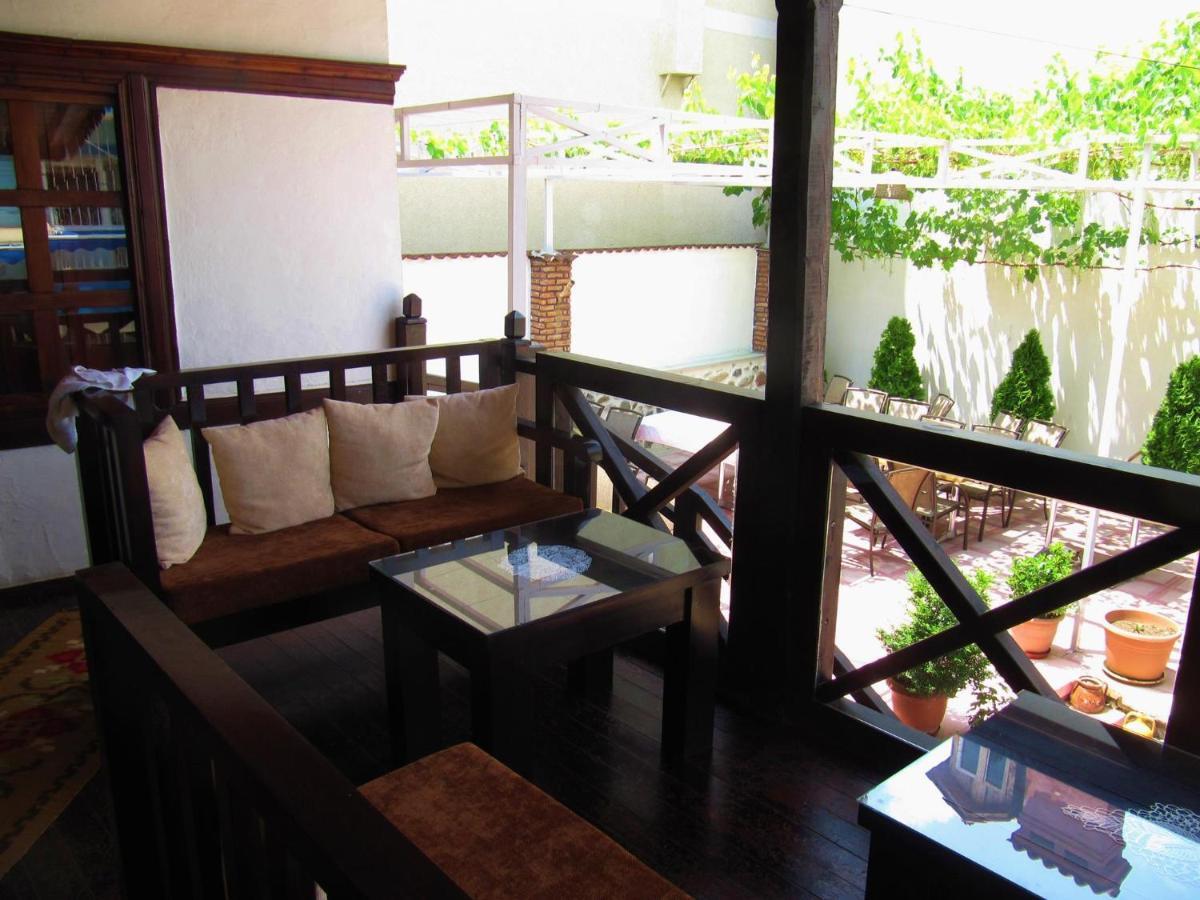 Guest House Bujtina Leon Görice Dış mekan fotoğraf
